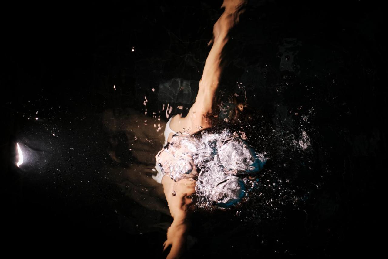 El Llorenc Parc De La Mar - Adults Only Palma de Maiorca Exterior foto A swimmer in the water