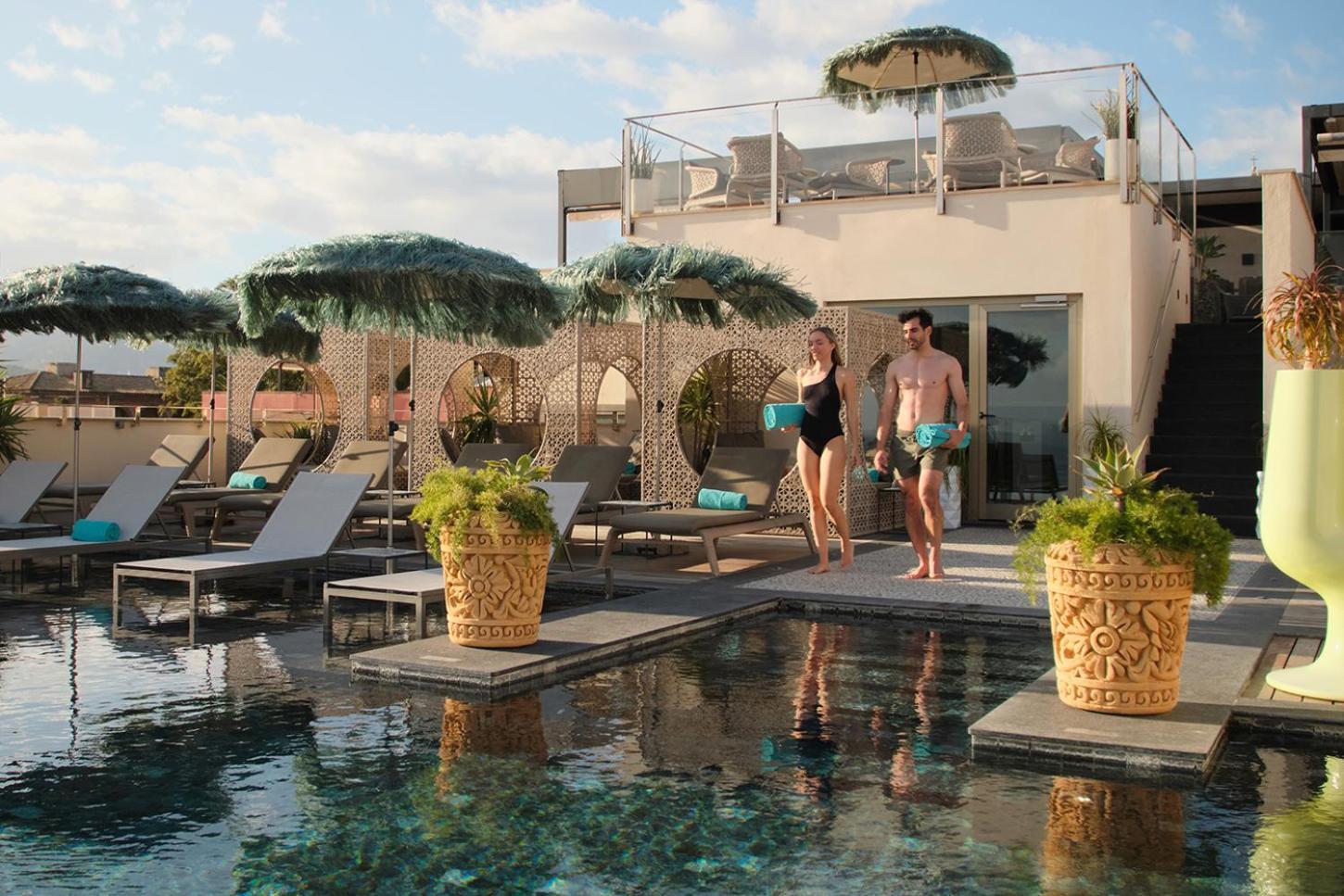 El Llorenc Parc De La Mar - Adults Only Palma de Maiorca Exterior foto The rooftop pool at the hotel